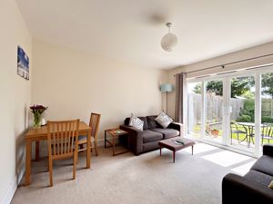 Living/dining room- click for photo gallery